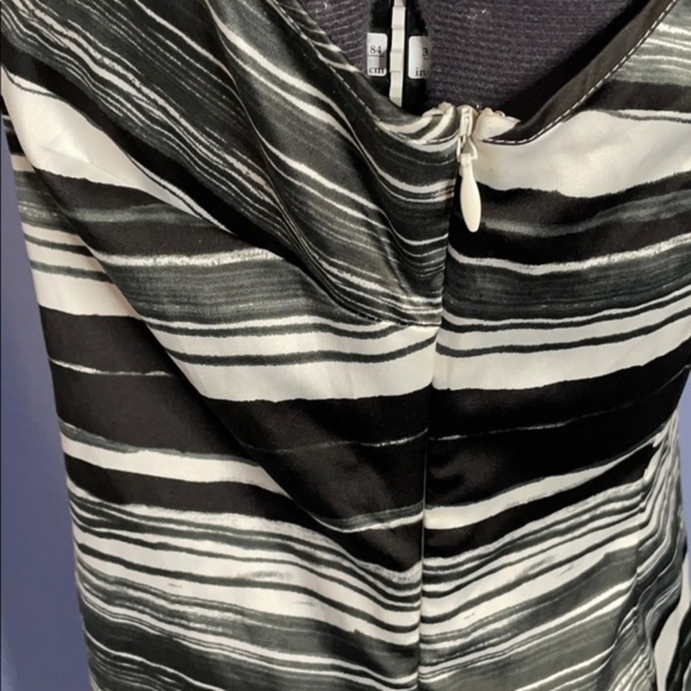 The Limited top XS top with ruffle sleeveless collared - Picture 4 of 6